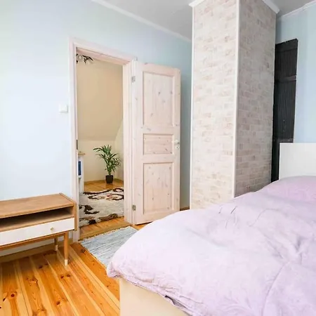 Hébergement de vacances House And Sauna House With Garden In The City Pärnu