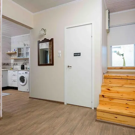 House And Sauna House With Garden In The City Hébergement de vacances *